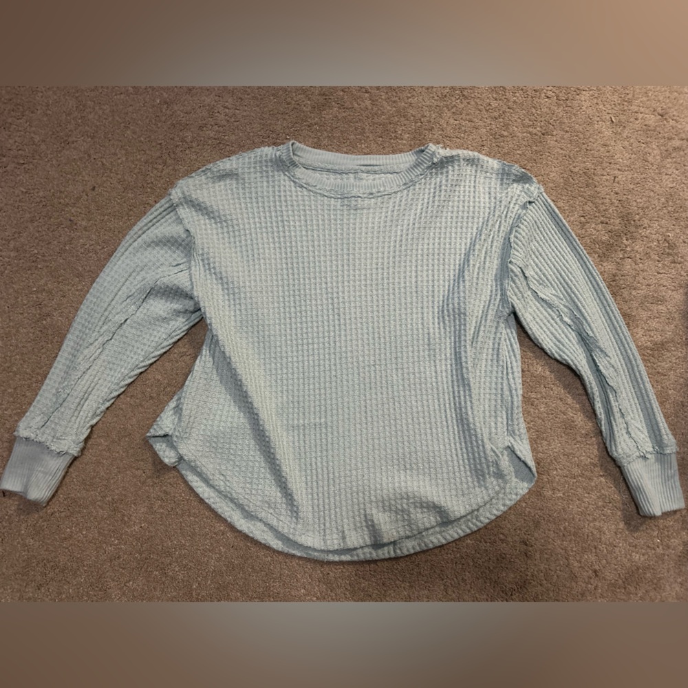 💙SO Long Sleeve Top size: small
